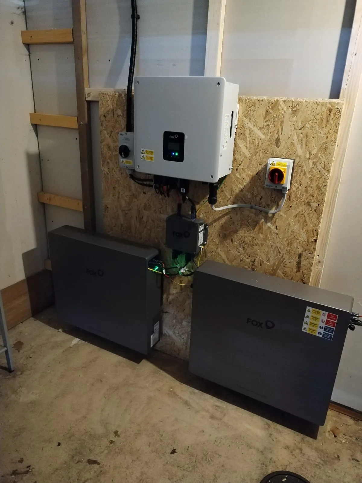 Battery & Inverter Images - Image 3