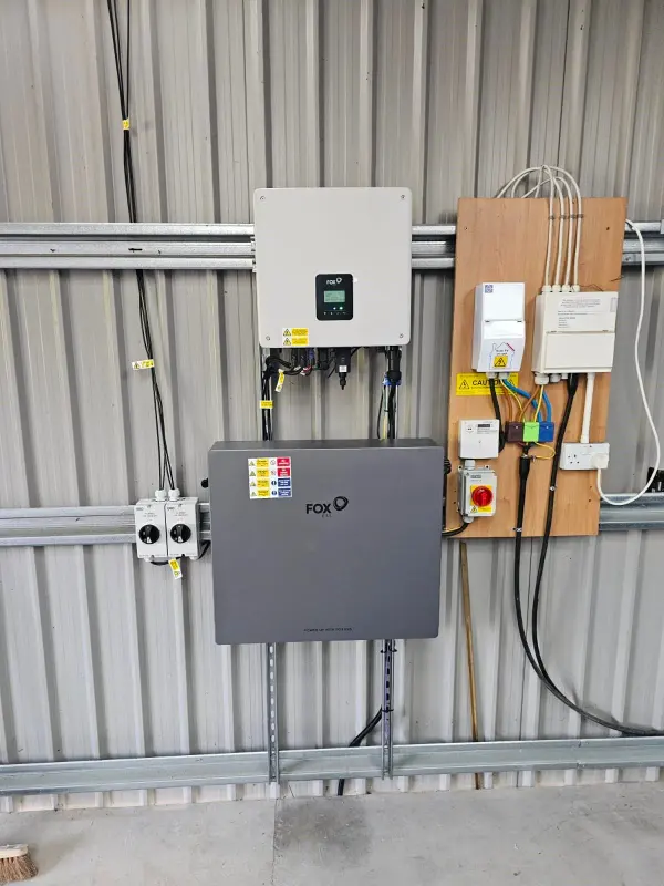Battery & Inverter Images - Image 1