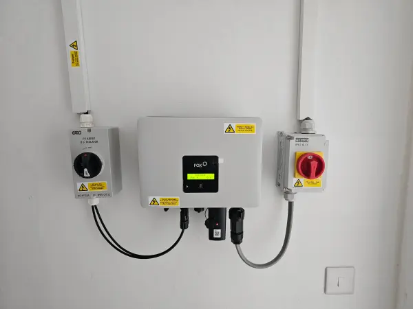 Battery & Inverter Images - Image 6