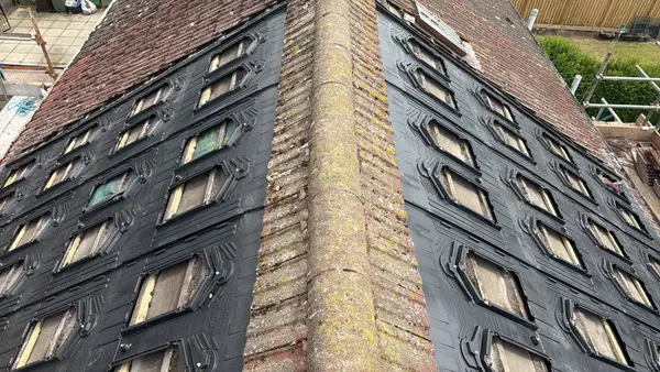 In-roof trays across both roof faces